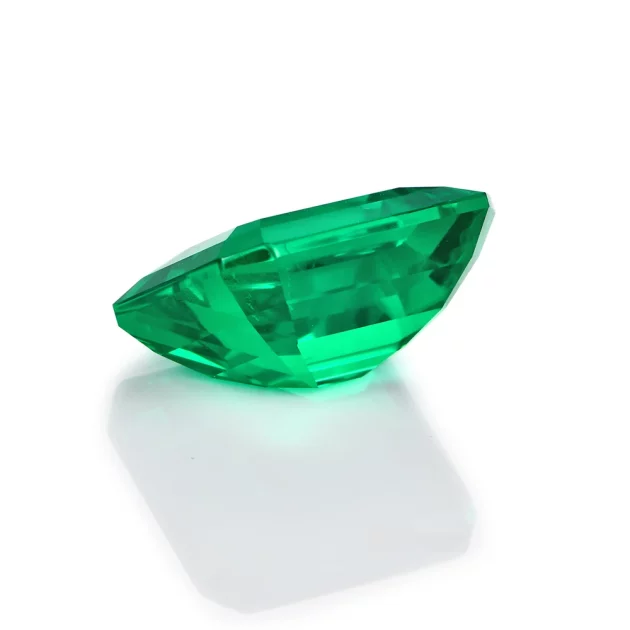 Loose Emerald Gemstone. Classic rectangular cut in various sizes