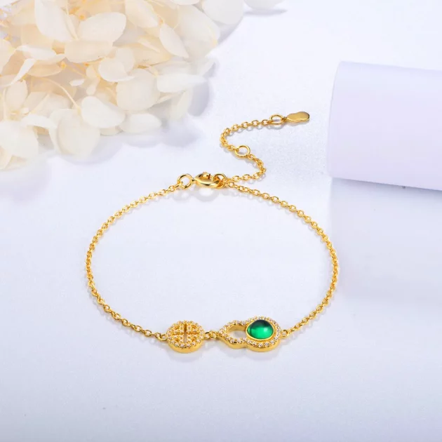 Emerald bracelet set in Sterling Silver with 18K Yellow Gold Plating