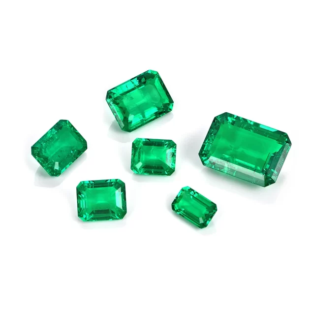 Loose Emerald Gemstone. Classic rectangular cut in various sizes