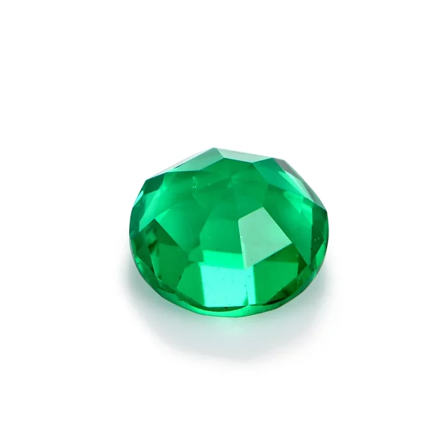 Loose Emerald Gemstone. Round cut in various sizes