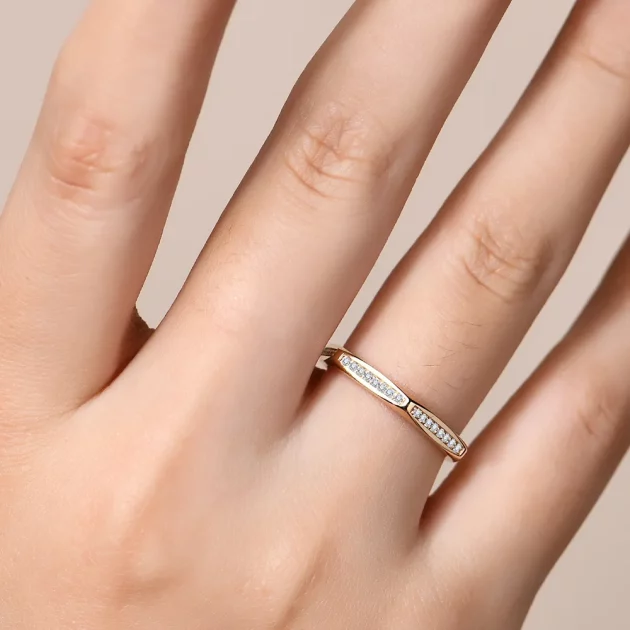 Moissanite Ring Enchanting Constellation in Pure Gold